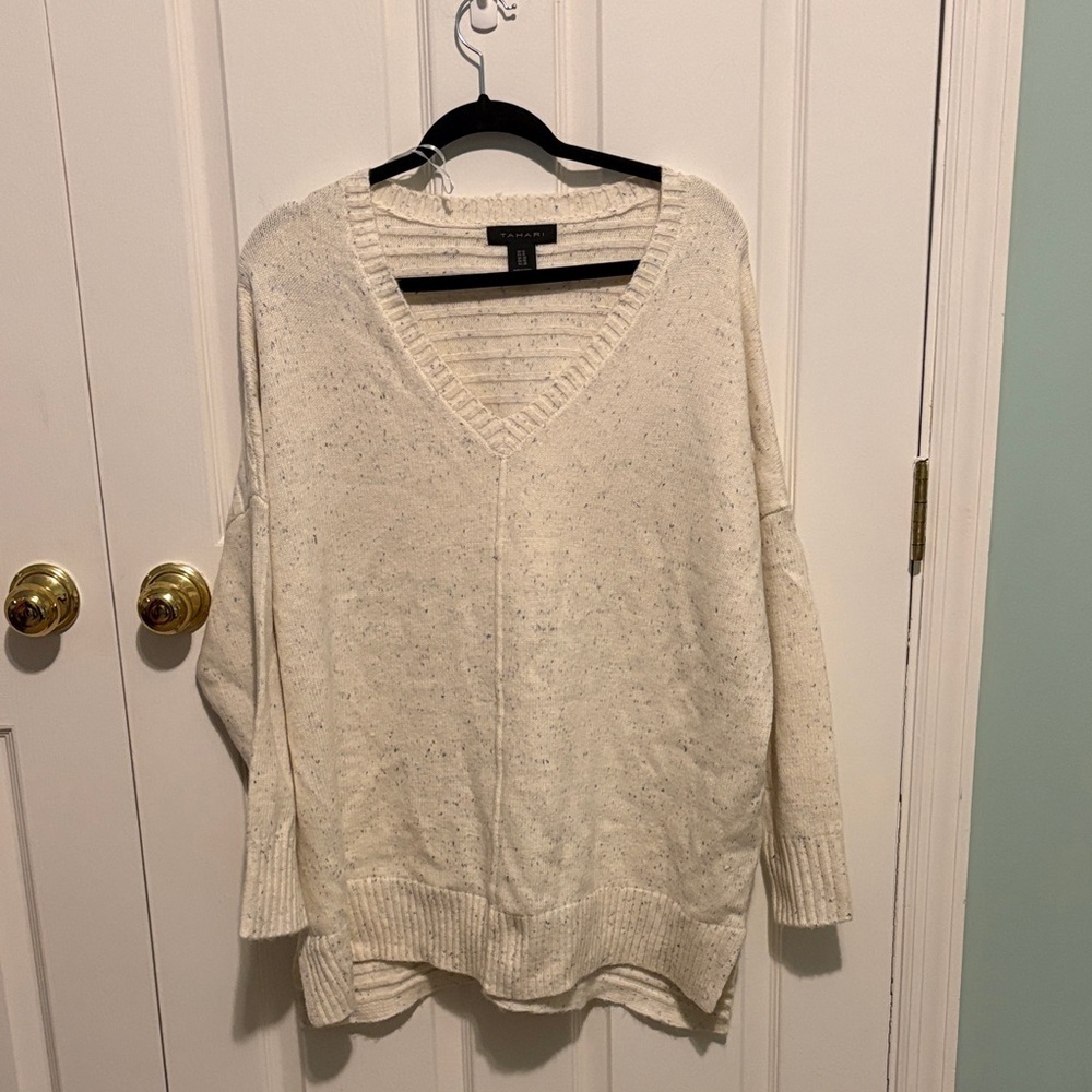 Tahari Speckled Cream V-Neck Oversized Sweater